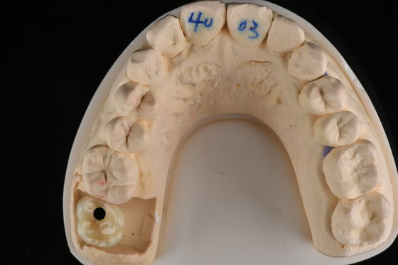 kupować Profesjonalny stopień Dental Zirconia Hybrid Imitation Material Gładka lub nierówna powierzchnia produkcja online